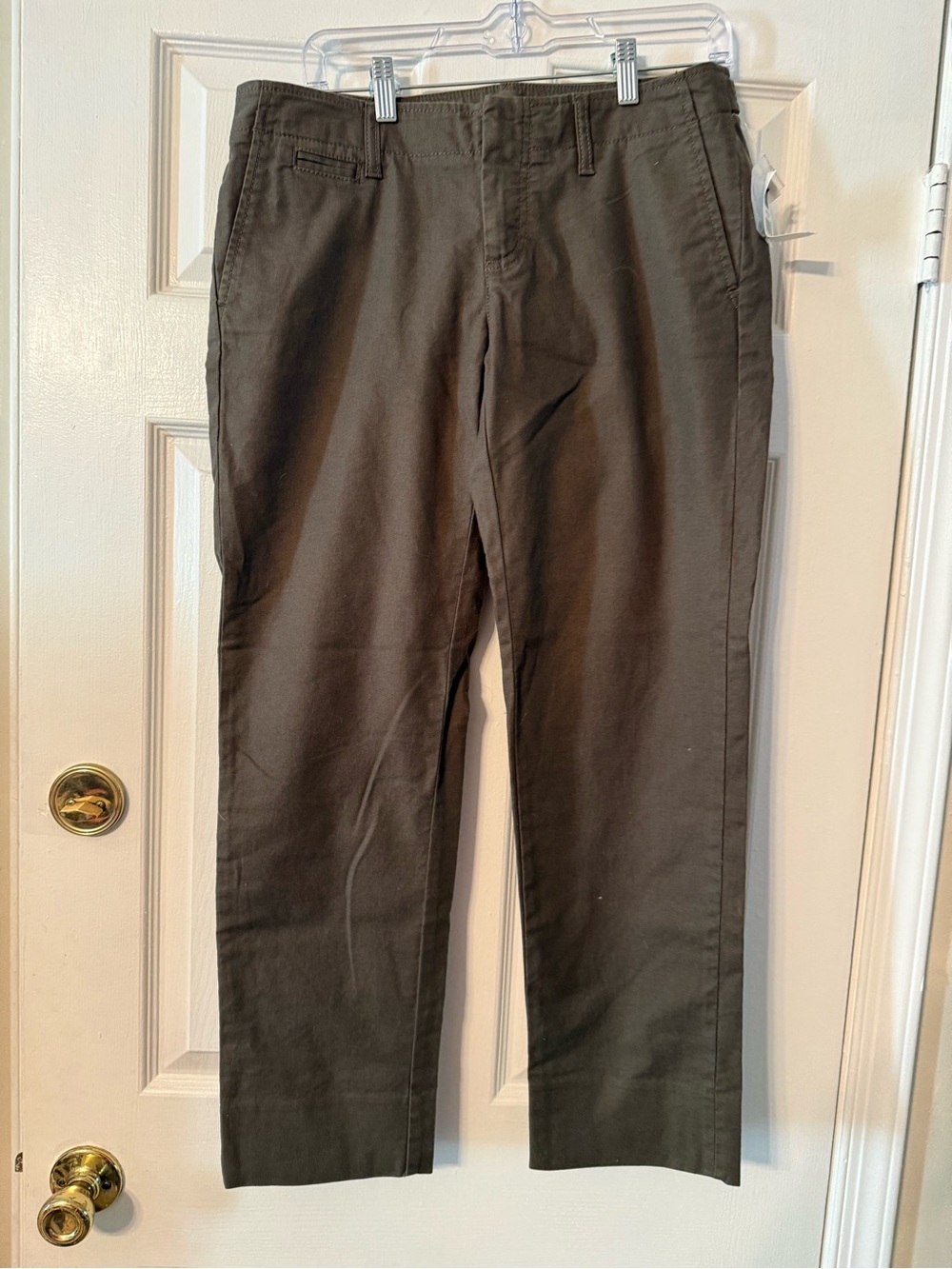 GAP Straight-Leg Pants in Olive